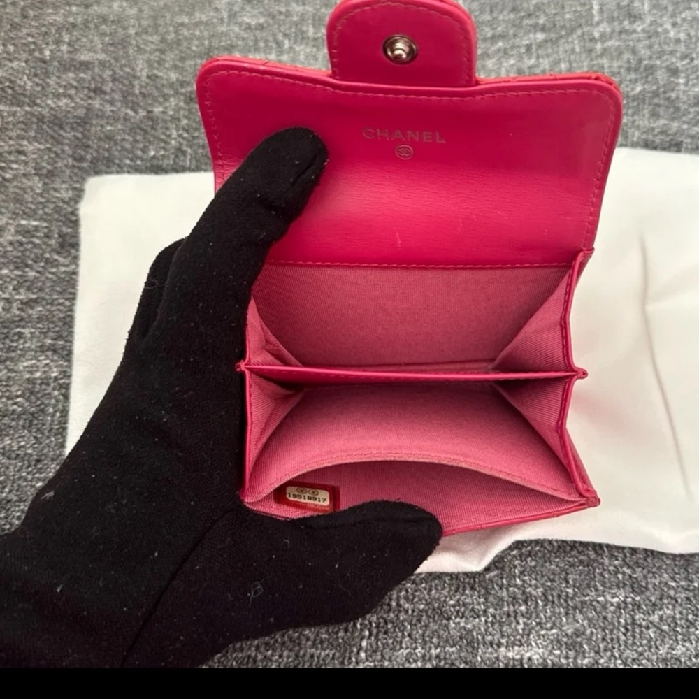 Authentic Chanel Small Wallet - Picture 7 of 12